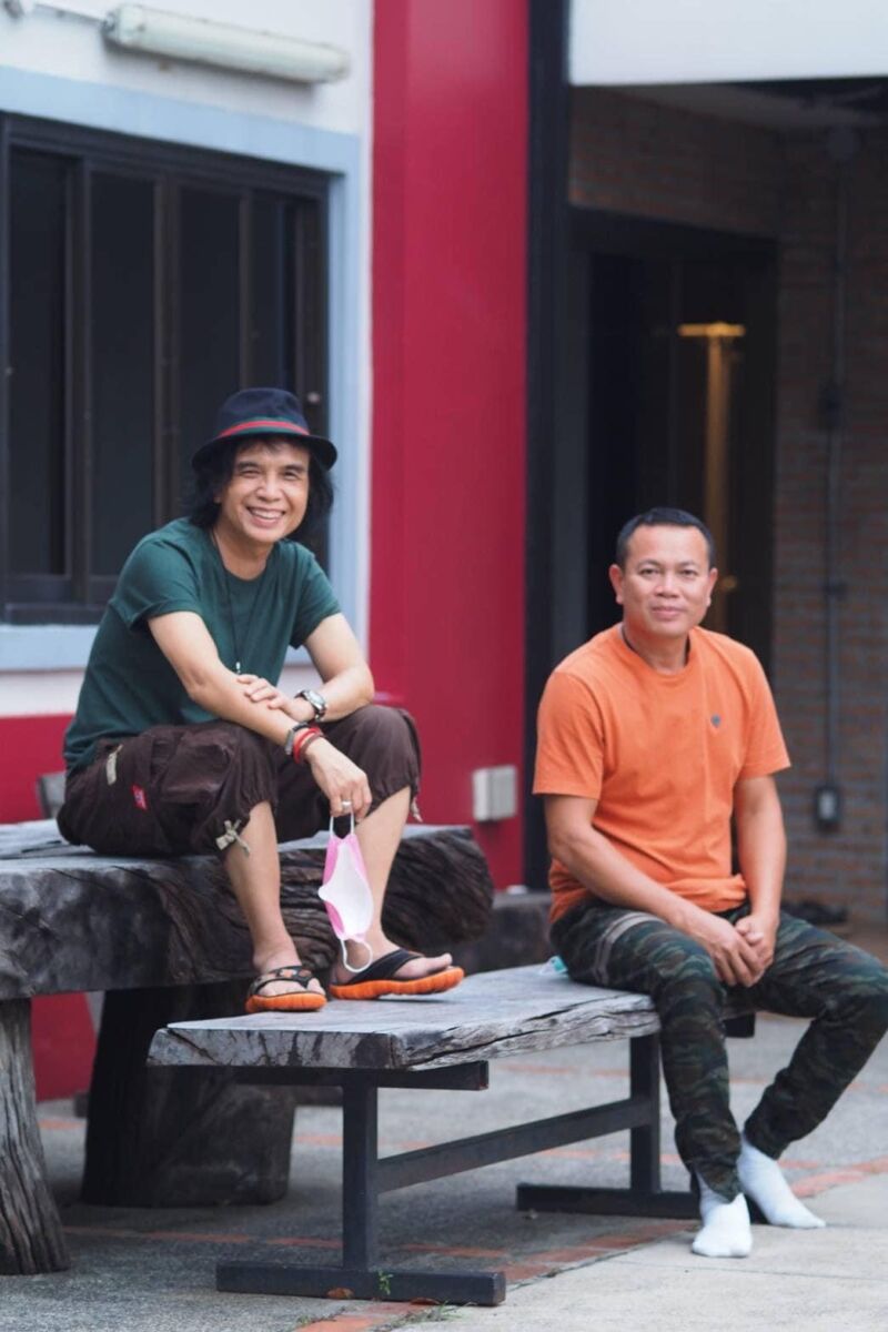 ครูสลา และ มนต์แคน อัลบั้มใหม่ 11 เพลงดัง