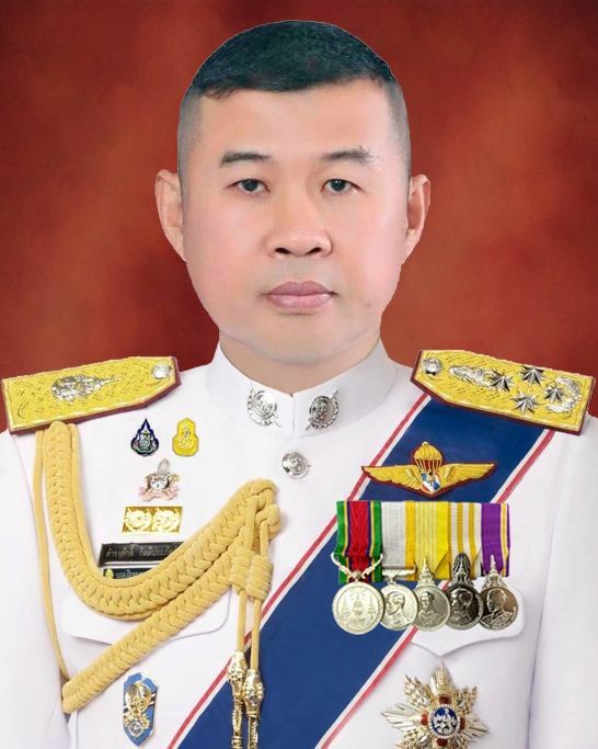ประวัติ ดำรงศักดิ์ กิตติประภัสร์