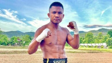 บัวขาวบัญชาเมฆ นักมวยไทย