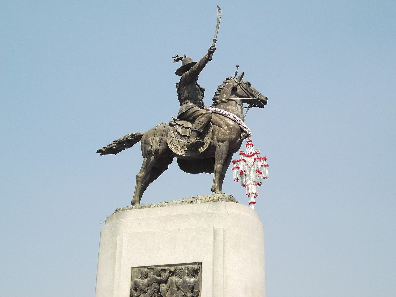 ประวัติ วันศิลป์ พีระศรีพระบรมราชานุสาวรีย์สมเด็จพระเจ้าตากสินมหาราช