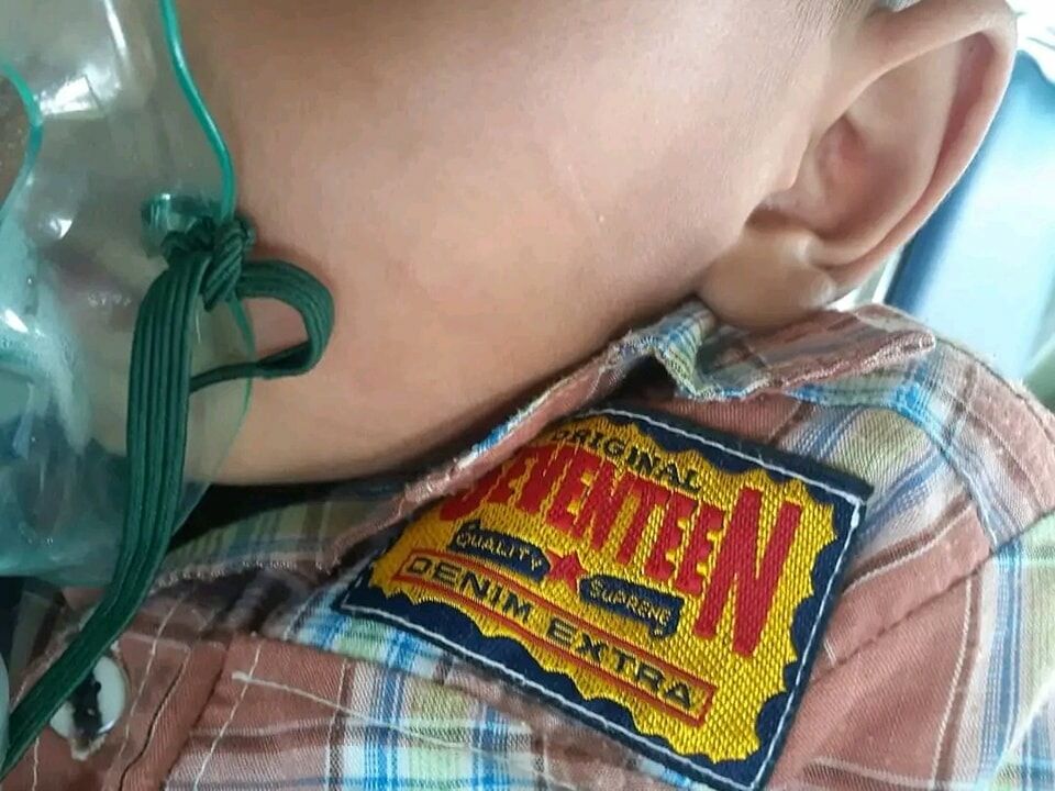 หมอตบหน้าเด็ก