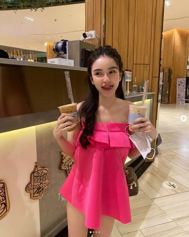 ขนม ศศิกานต์ ครูเต้ย