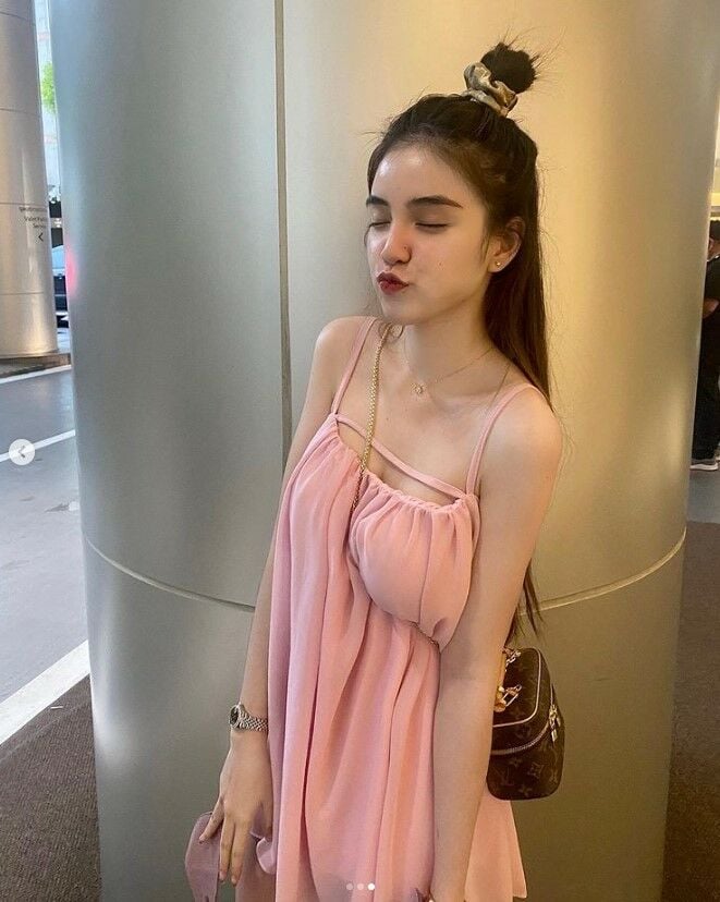 ขนม ศศิกานต์ ครูเต้ย