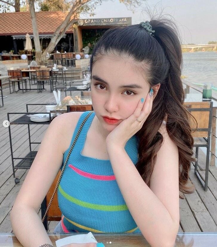 ขนม ศศิกานต์ ครูเต้ย