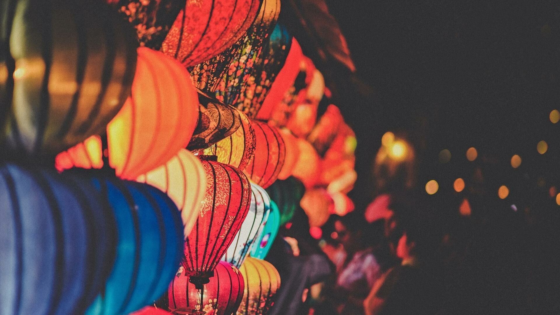 คาถาไหว้พระจันทร์ แบบยาว