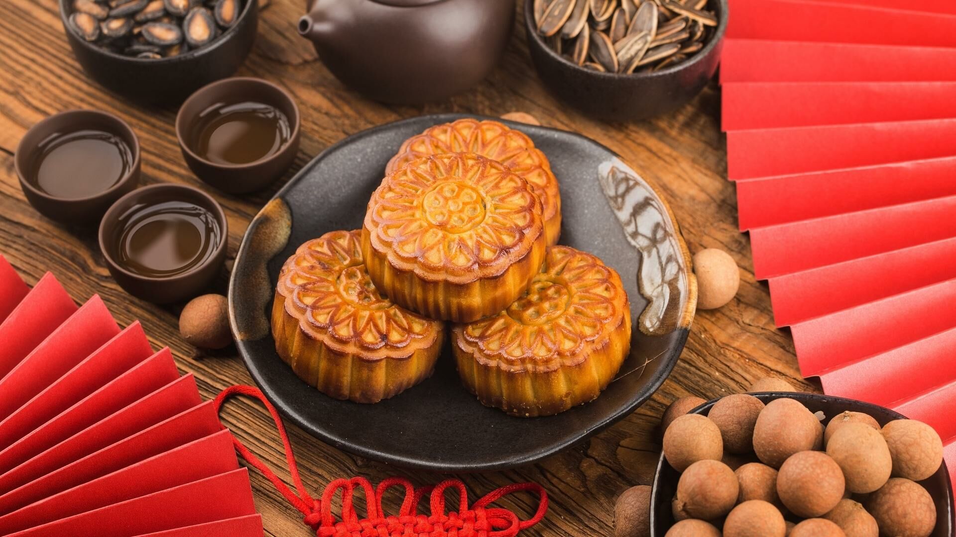 คาถาไหว้พระจันทร์ แบบสั้น