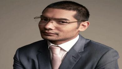 คุณชายอดัม รายได้ดารา