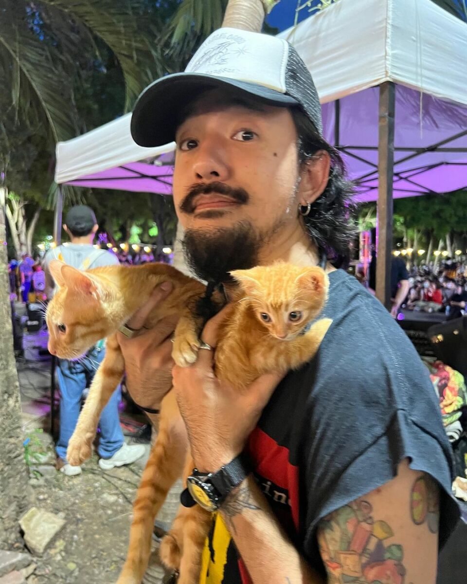 จ๋ายอิชณน์กร