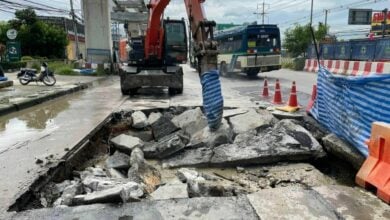ถนนแจ้งวัฒนะทรุดตัว