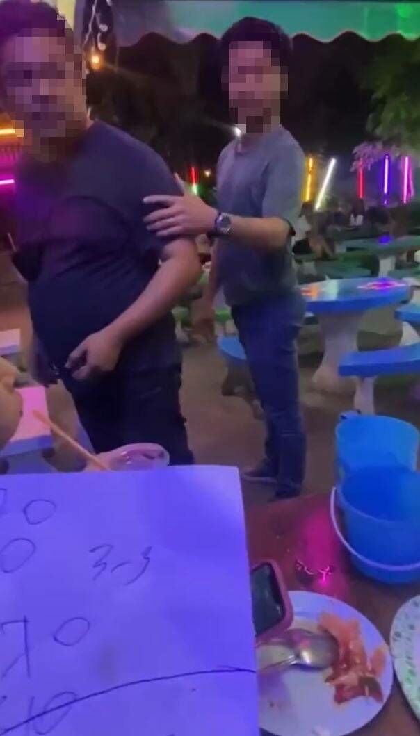 ลูกค้า vip กร่างใส่สาว