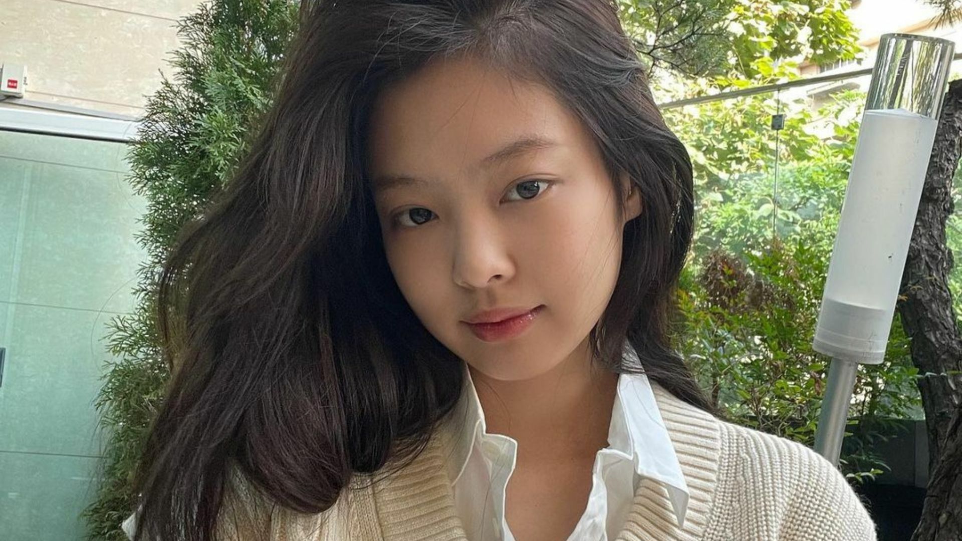 เจนนี่ รับบท ลูน่า สโนว์