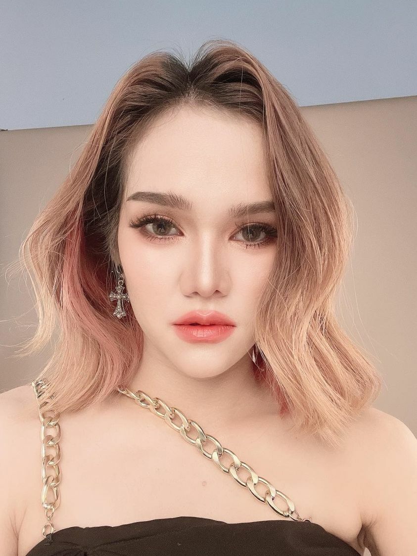 รูปแม่น้ำหนึ่ง