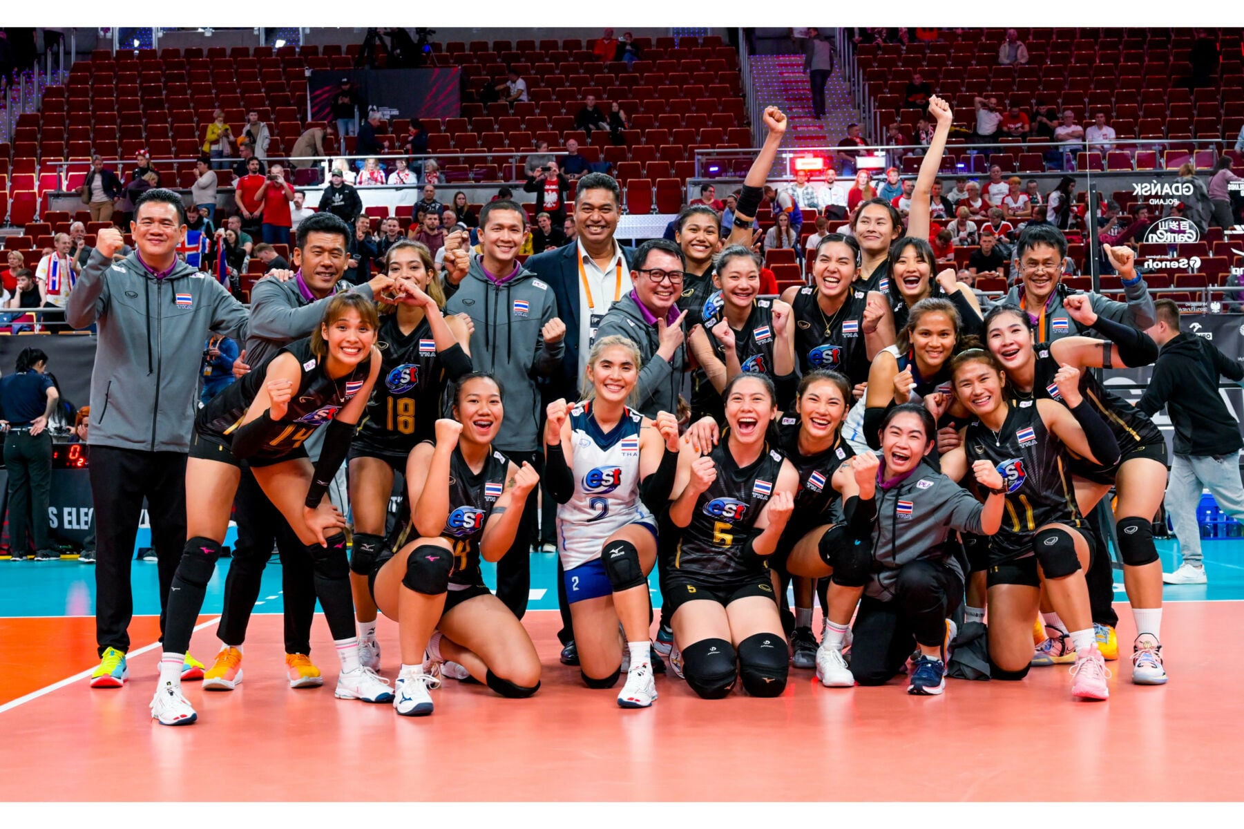 Турецкие волейболистки самые красивые. Азиатские волейболистки. Тайланд доминикана волейбол. Тайланд доминикана волейбол. Win team thai.