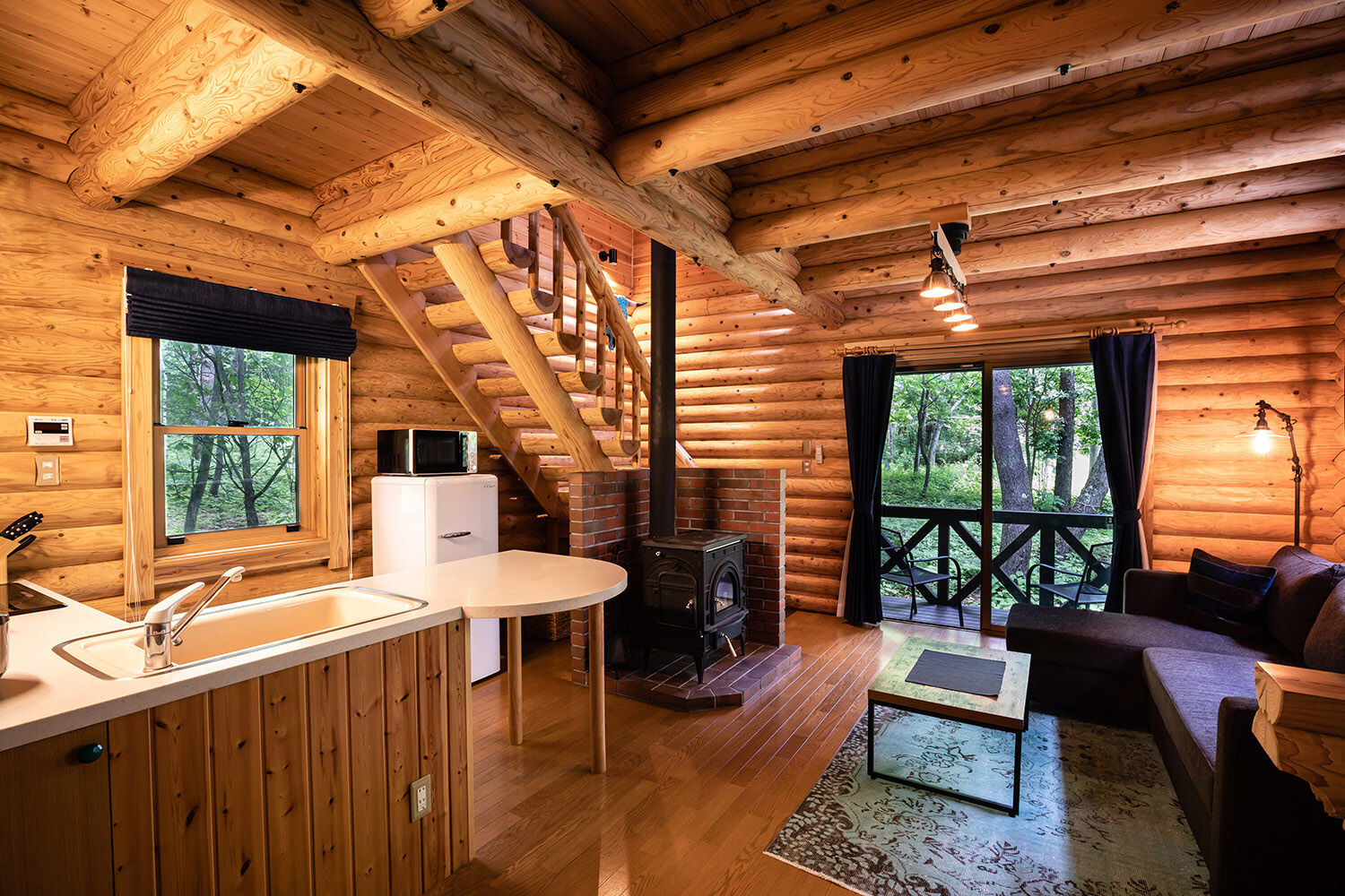Airbnb_Elegant, Secluded Cabin_m
