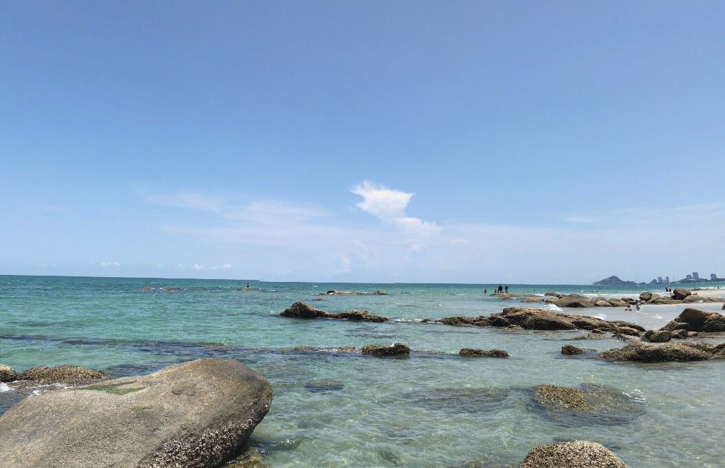 ชายหาดหัวหิน ที่เที่ยววันหยุดยาว 2022