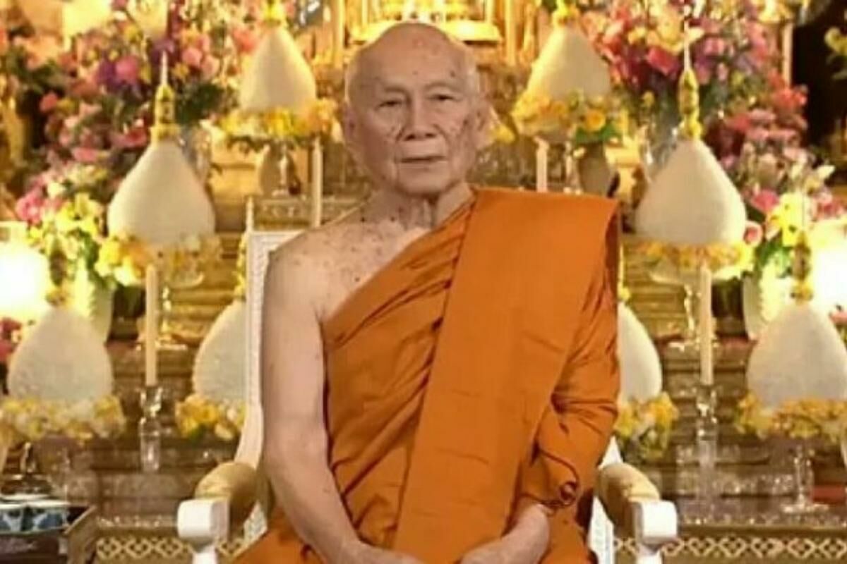 ตำรวจคลั่งกราดยิง