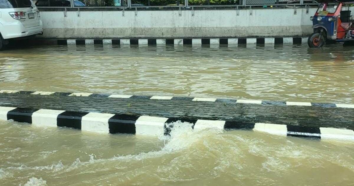 น้ำท่วมนนทบุรี แยกพระราม 5