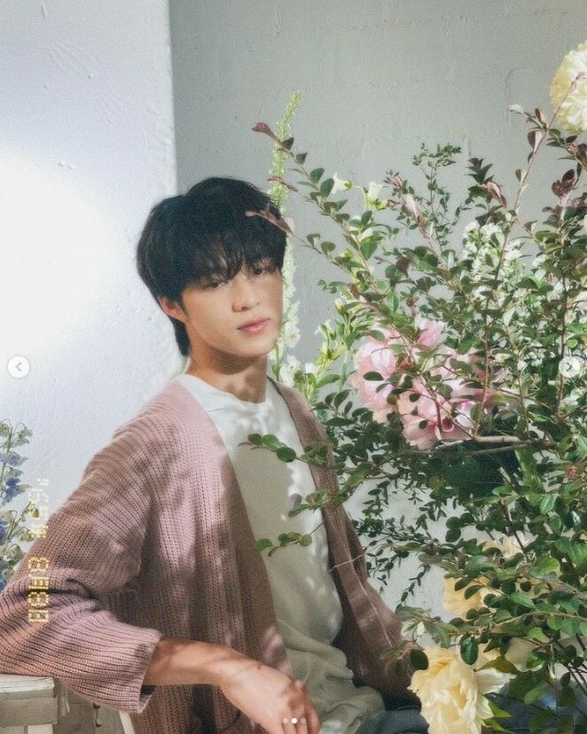 มีน นิชคุณ ขจรบริรักษ์