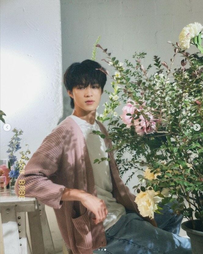 มีน นิชคุณ ขจรบริรักษ์