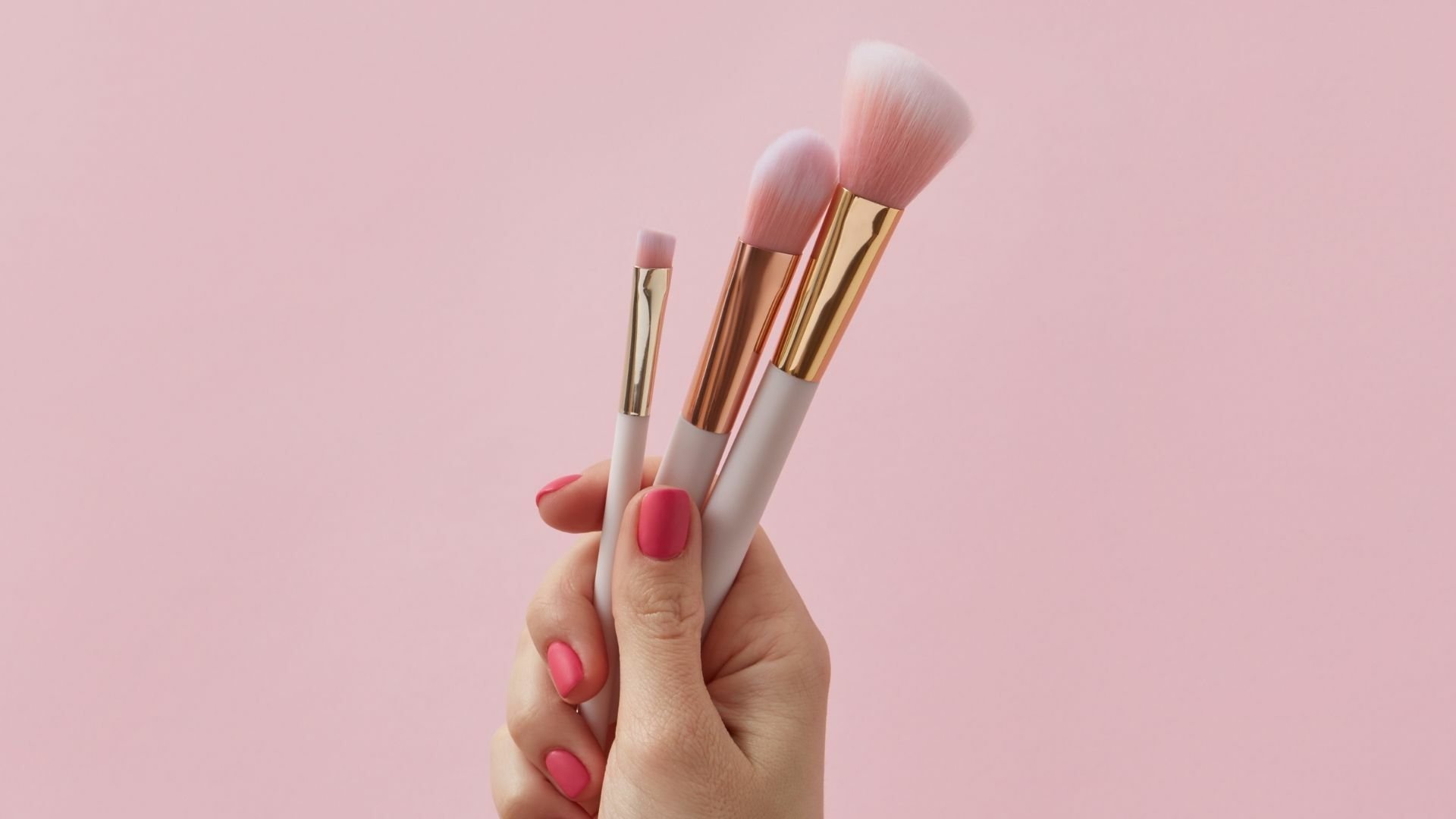 วิธีแต่งหน้าให้ติดทนนาน