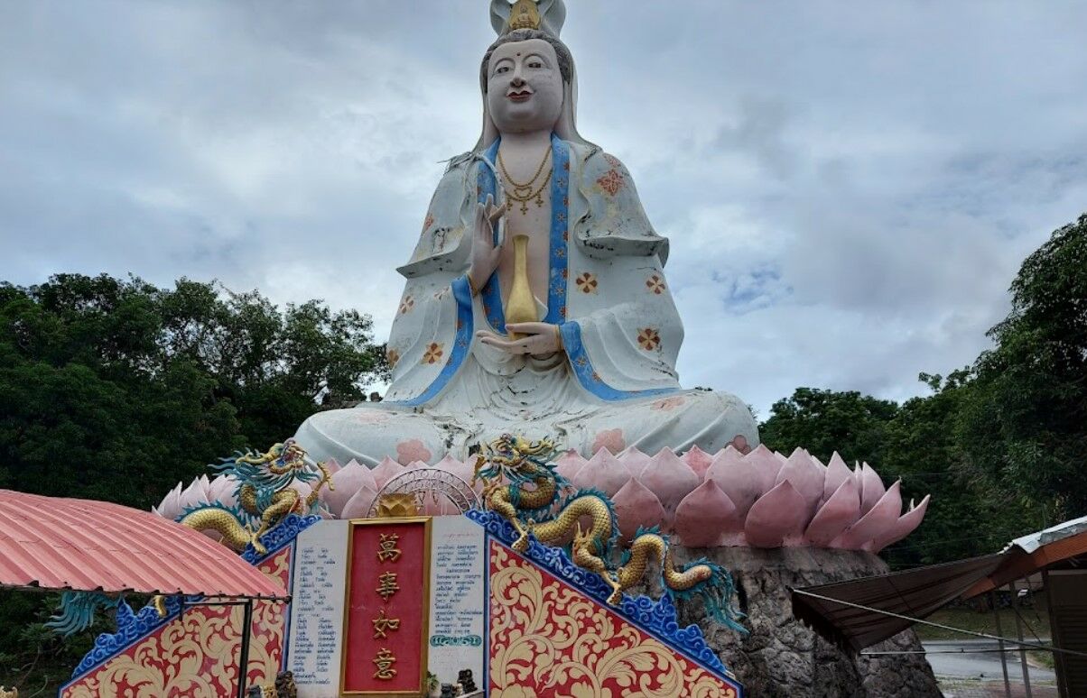 เขาสามมุข ที่เที่ยวช่วงวันหยุดยาว 2565