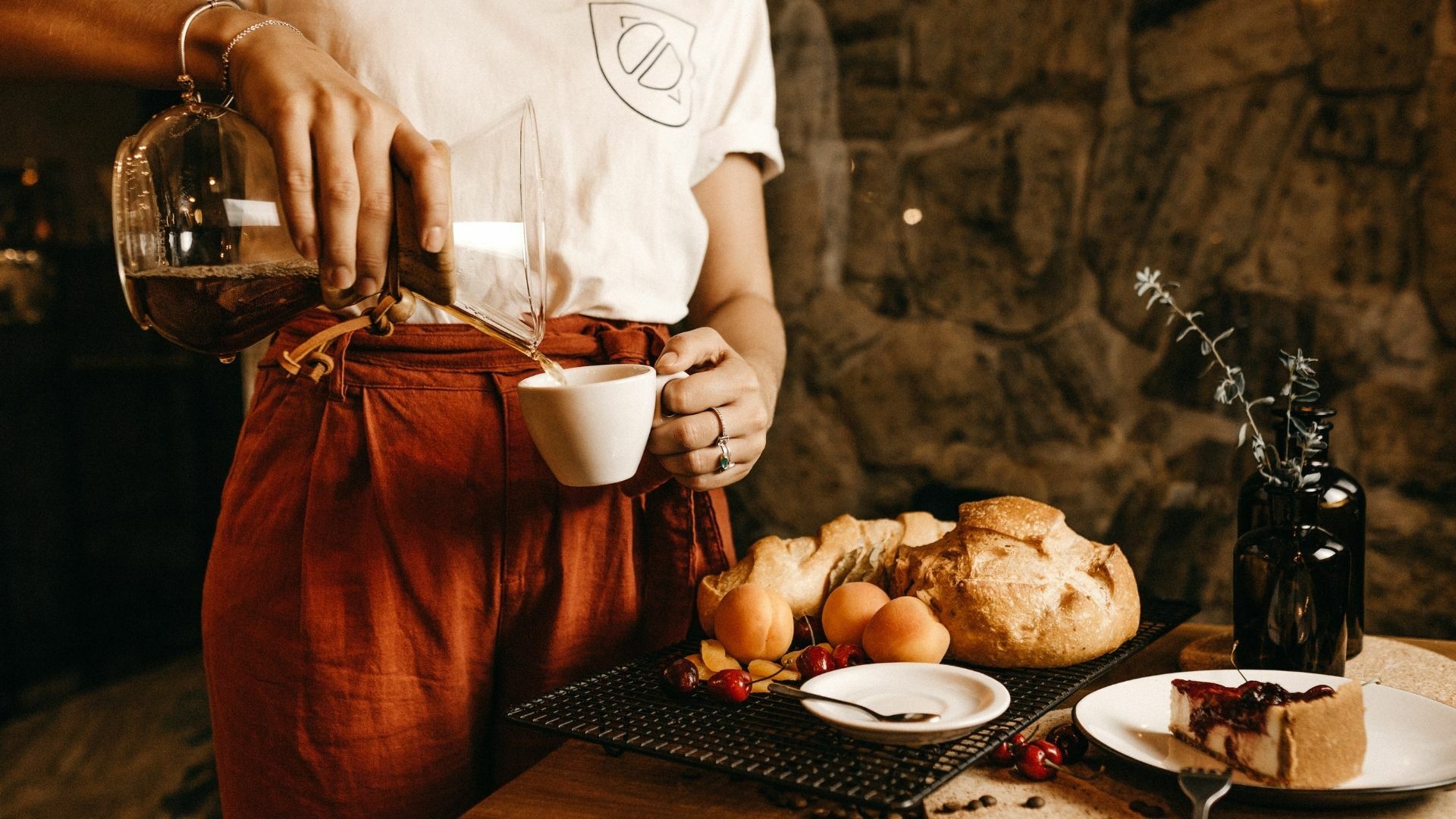 เซอร์วิสชาร์จไม่จ่ายได้ไหม