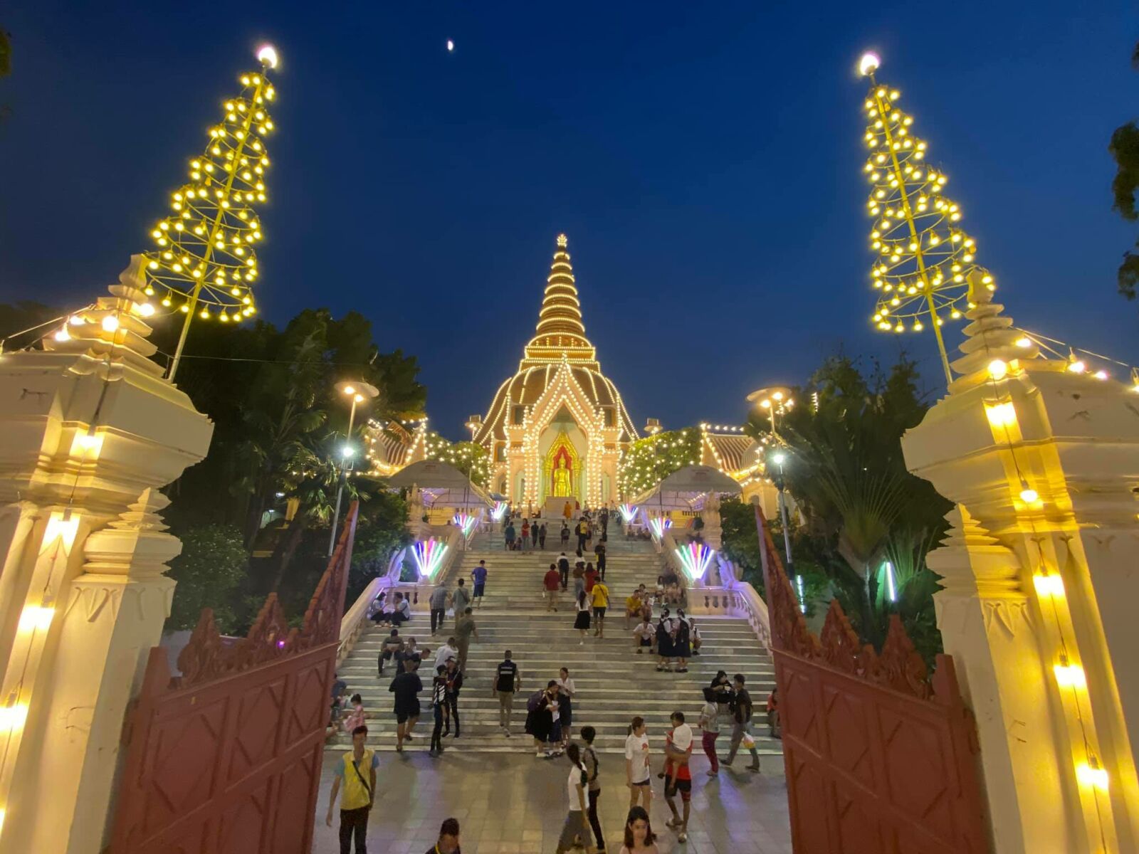 เที่ยวงานวัดนครปฐม 2565