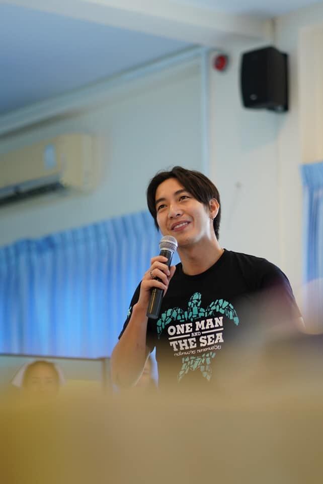 โตโน่ว่ายข้ามโขง