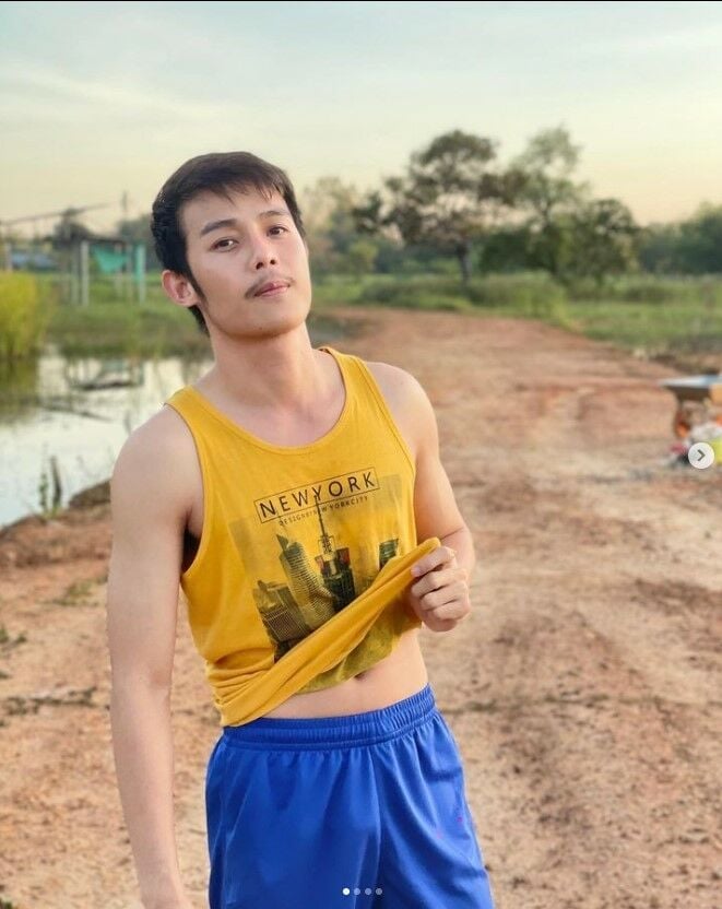 นุกเกอร์ กฤษกร ประวัติ