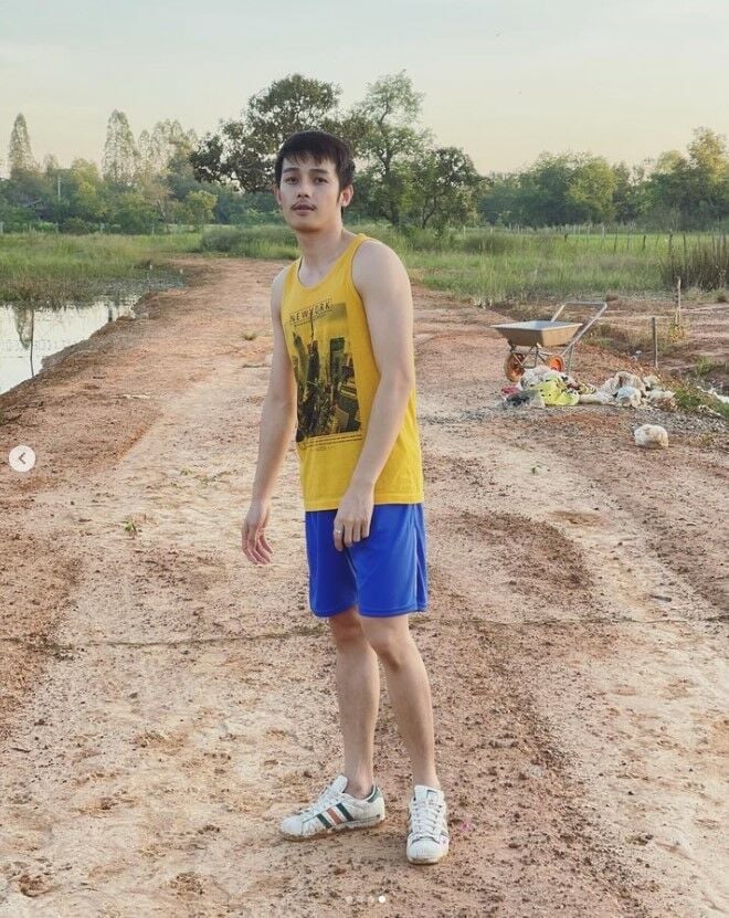 นุกเกอร์ กฤษกร ประวัติ