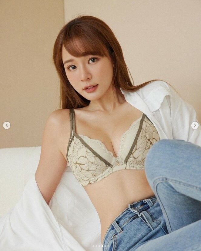 ลิซ่า ไต้หวัน บัวขาว