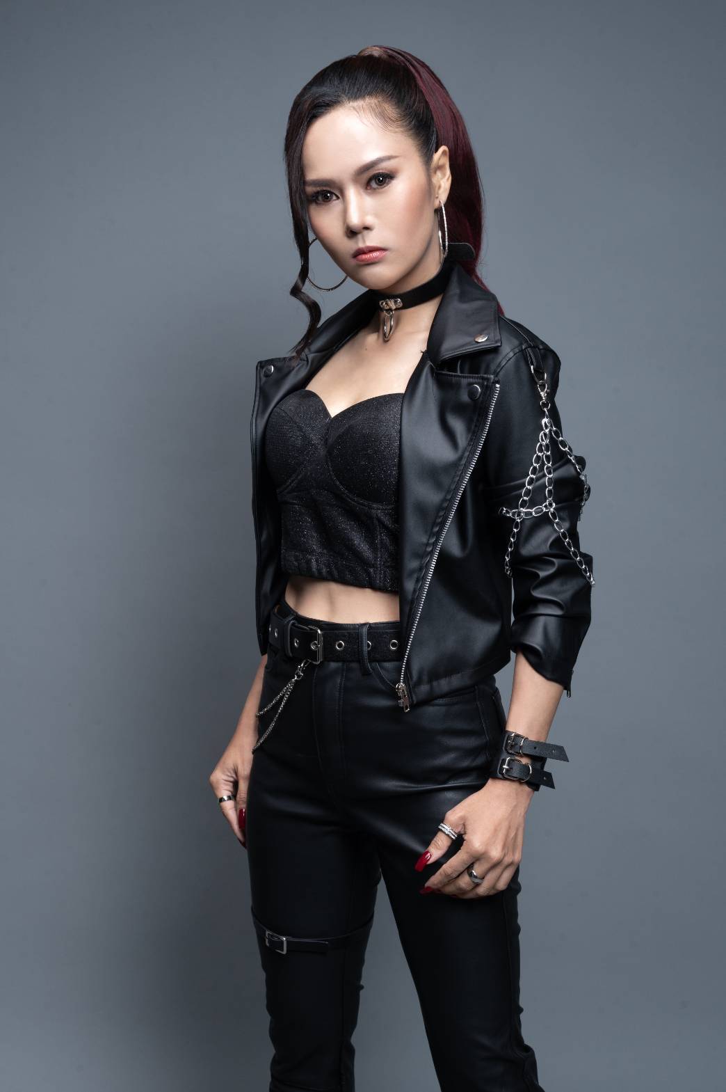 เอรีน ไตรโทน ขอกินตับแลกเพลง