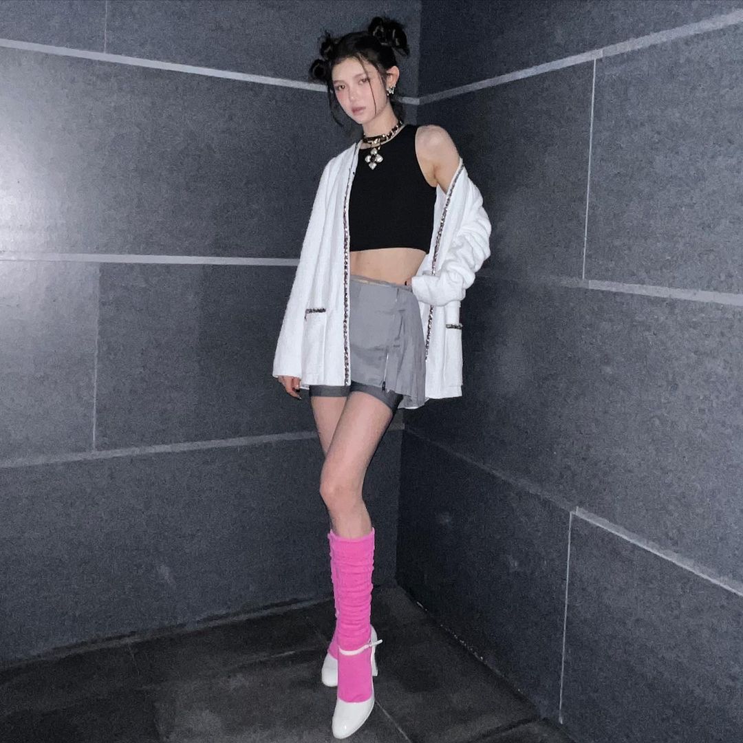 danielle newjeans Burberry