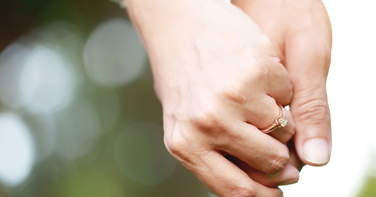 จับมือแฟนยังไง สันฝ่ามือ