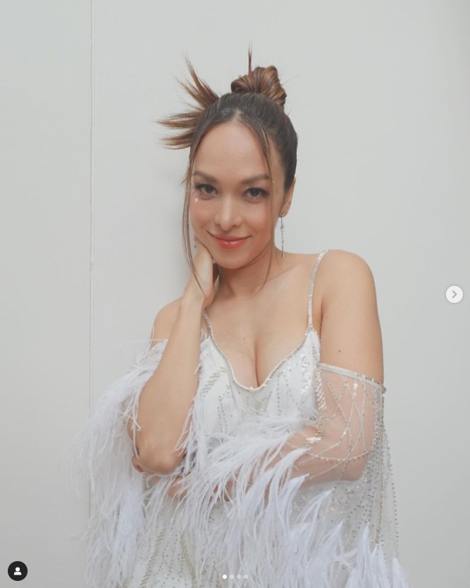 ซาร่า โฮเลอร์ คัมแบ็ก