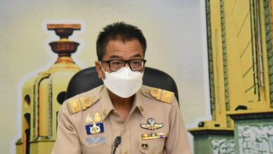 นายแสวง บุญมี