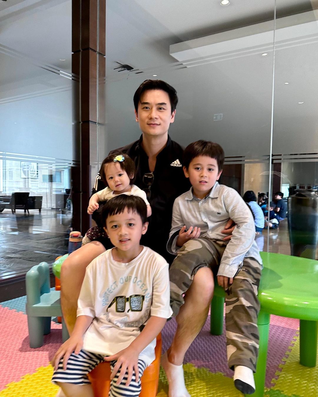 ประวัติ น็อต สามี ชมพู่ อารยา