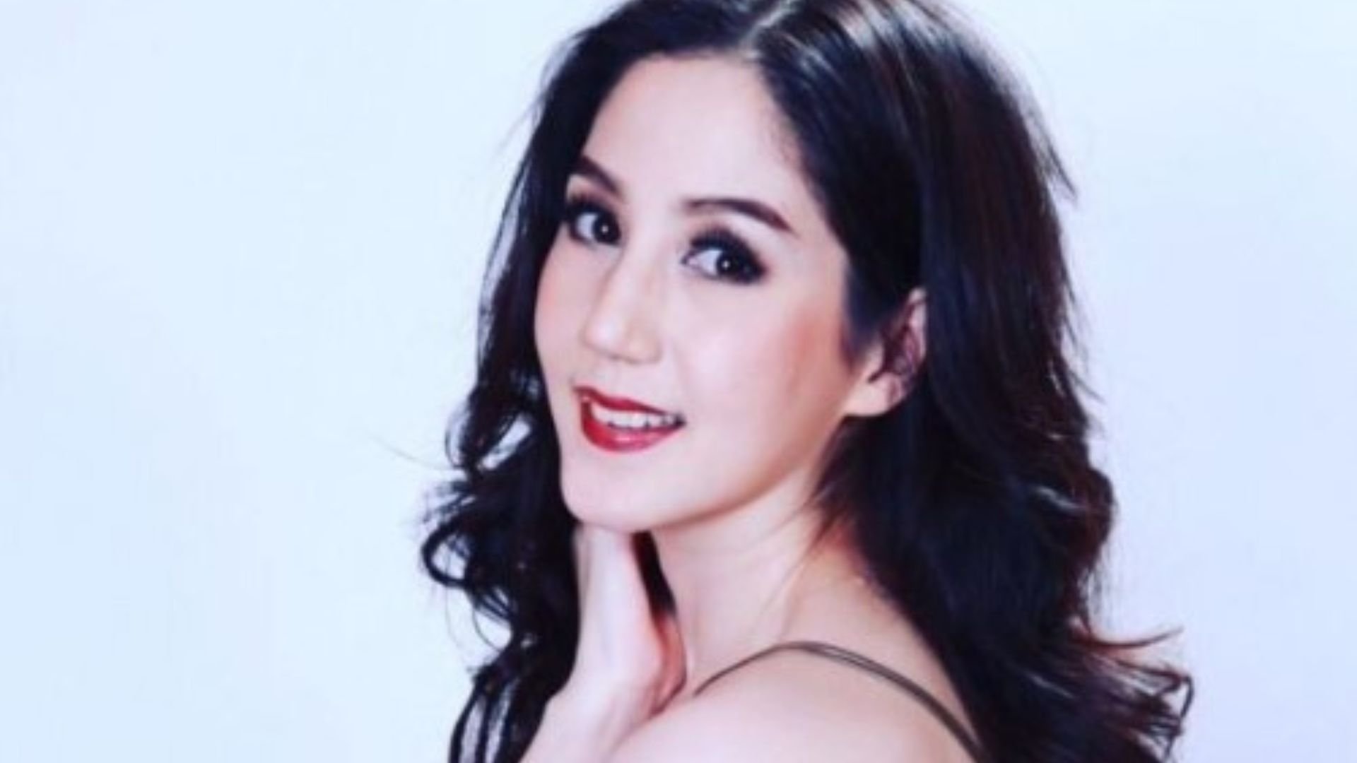 ประวัติ เจมี่ บูเฮอร์