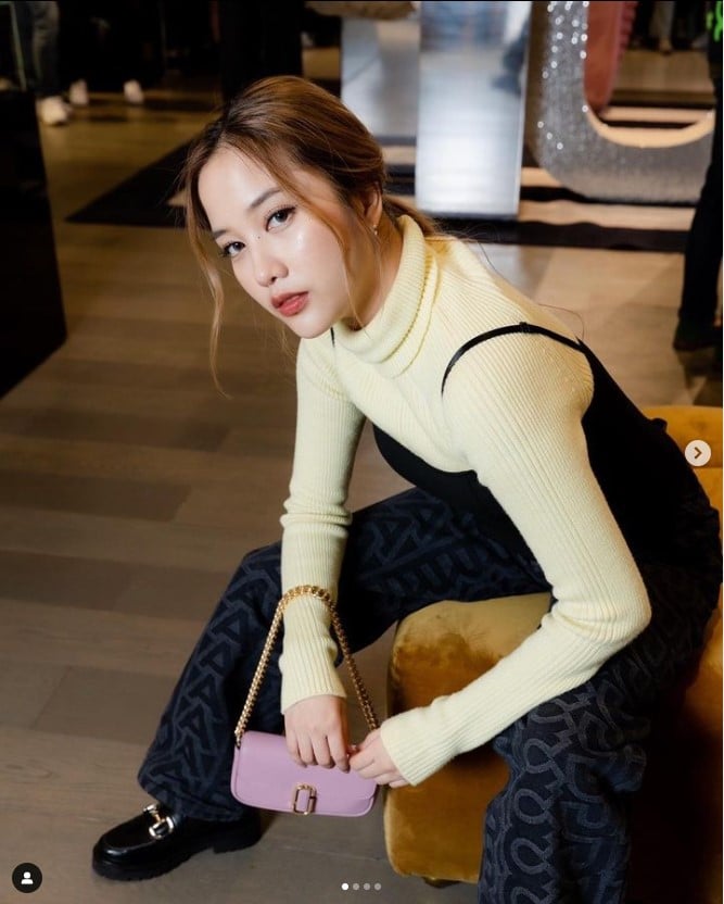 ฟรีน สโรชา ประวัติ