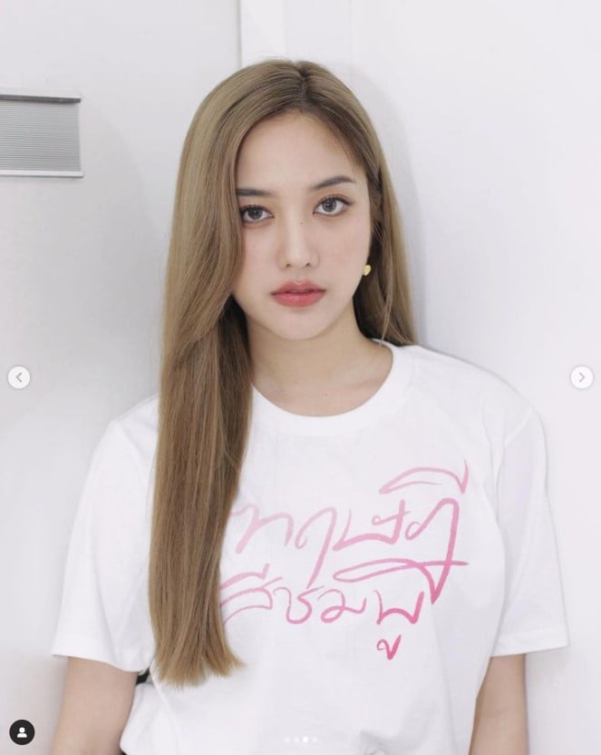 ฟรีน สโรชา ประวัติ