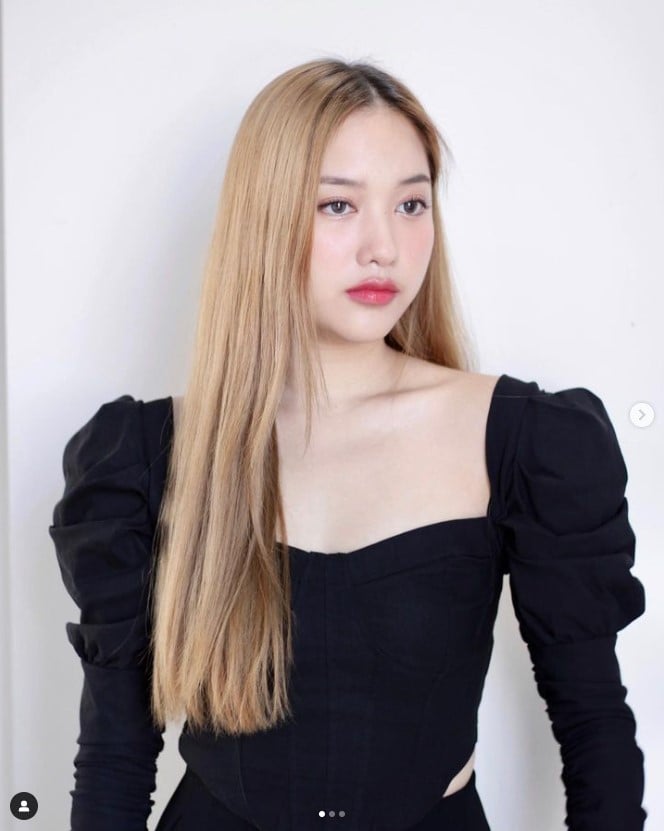 ฟรีน สโรชา ประวัติ