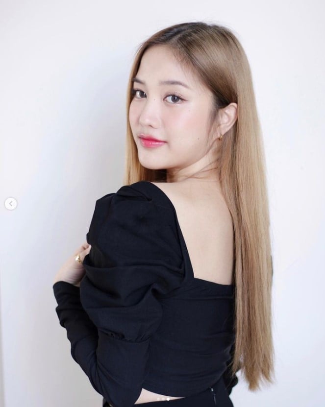 ฟรีน สโรชา ประวัติ