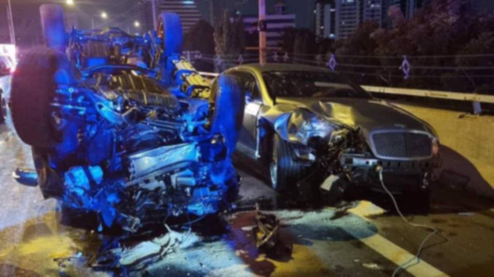 ภาพข่าว เสี่ยเบนท์ลีย์