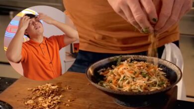 ลุงโรเจอร์ กอร์ดอน แรมซีย์ ทำส้มตำไทย