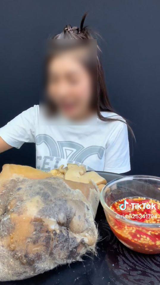 สาวเรียมกินแซ่บ (1)