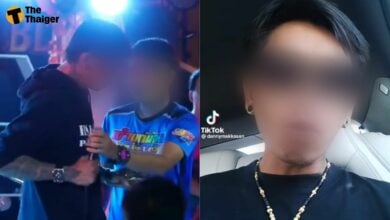 แดนนี่ แย่งไมค์นักร้อง