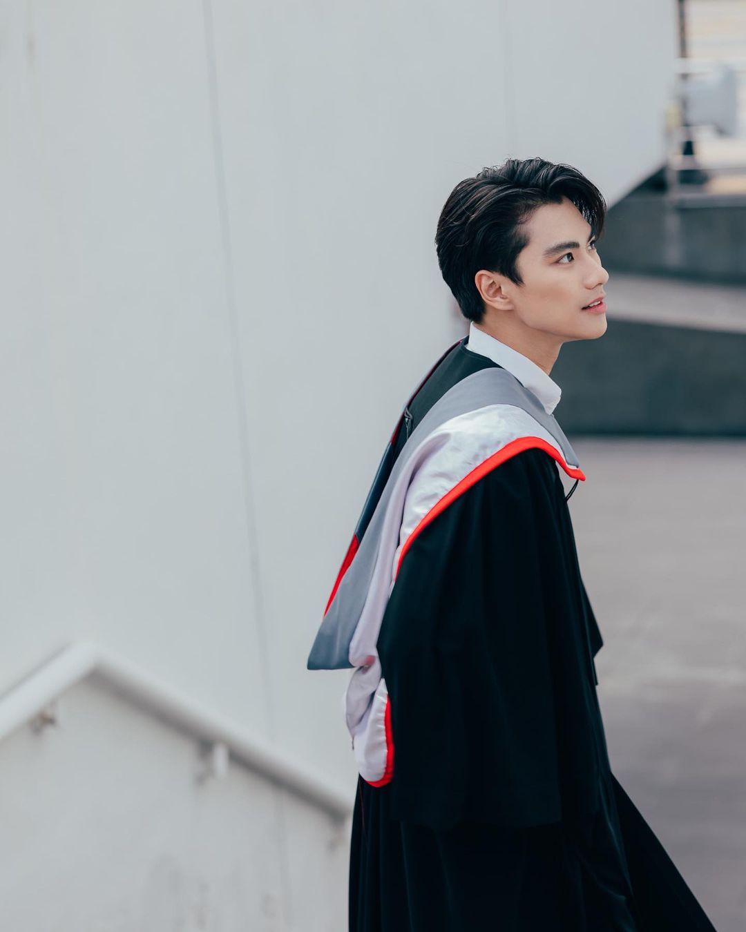 โอม ภวัต ดราม่าเหยียดเพศ