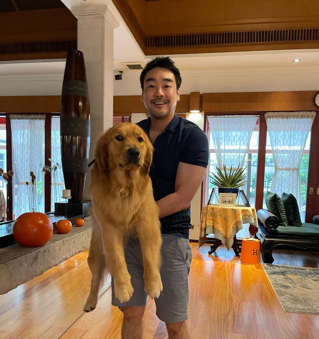ไฮโซพก อยู่กับใคร
