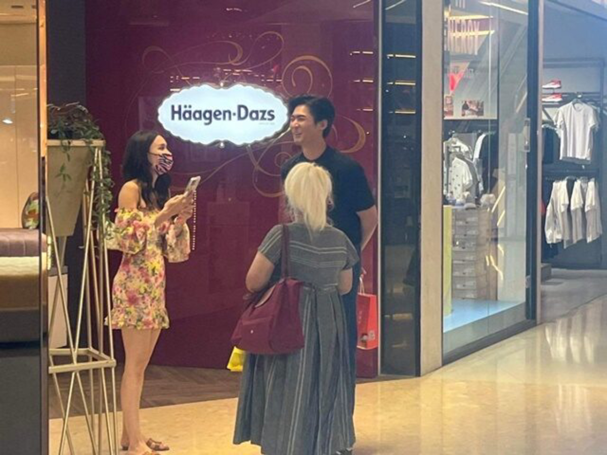 แจ็คกี้ ชาเคอลีน