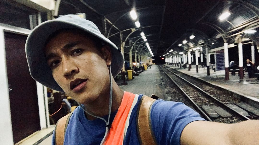 กอล์ฟ บวชวัดบวร